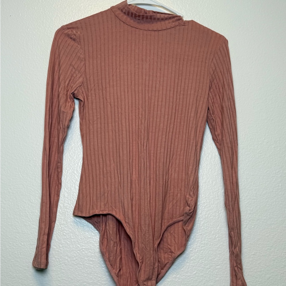 Fashion Nova Dusty Pink Ribbed Bodysuit